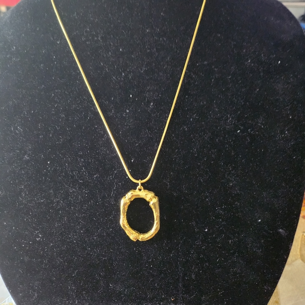 Letter O Alphabet gold Charm & adjustable necklace NEW